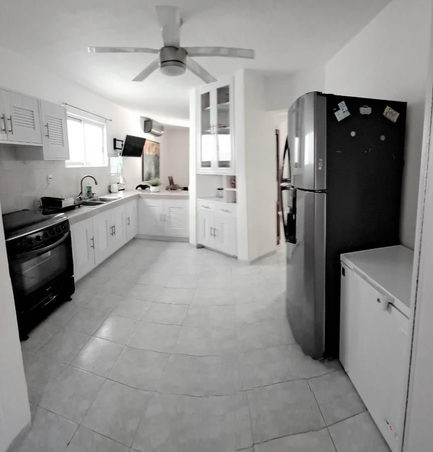 Villa Casa Monik, a dos pasos de la Playa Cancún Exterior foto