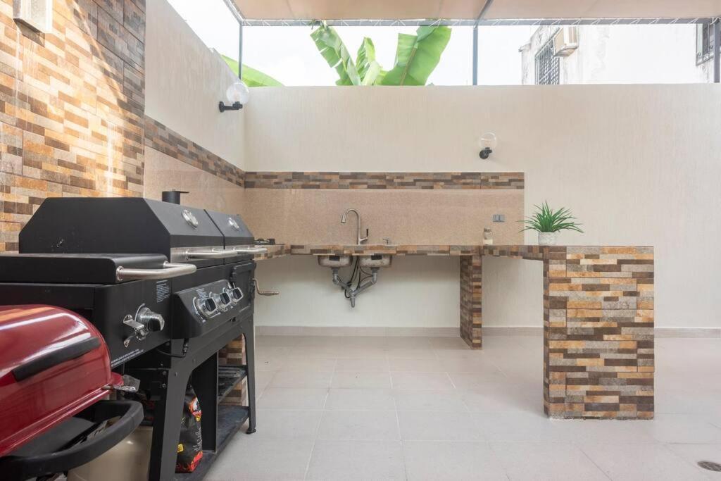Villa Casa Monik, a dos pasos de la Playa Cancún Exterior foto