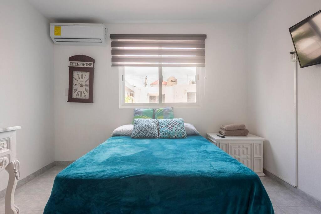 Villa Casa Monik, a dos pasos de la Playa Cancún Exterior foto